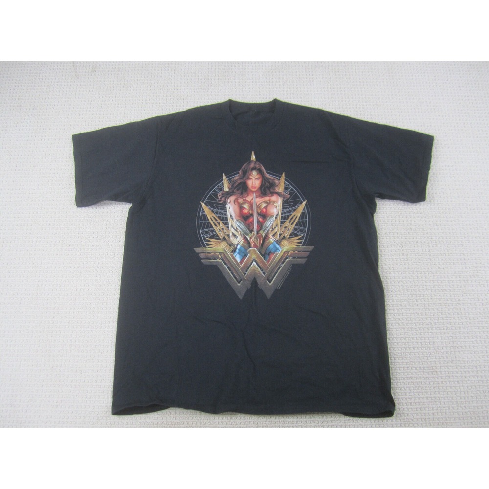 Wonder Woman Shirt Adult Large Black Short Sleeve Crew Neck Cotton Graphic Print